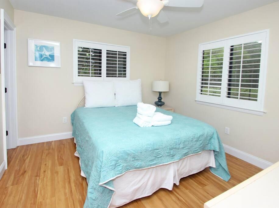 Cute 2 Bedroom, 2 Bath Condo At Folly Field Beach Hilton Head Island Zewnętrze zdjęcie