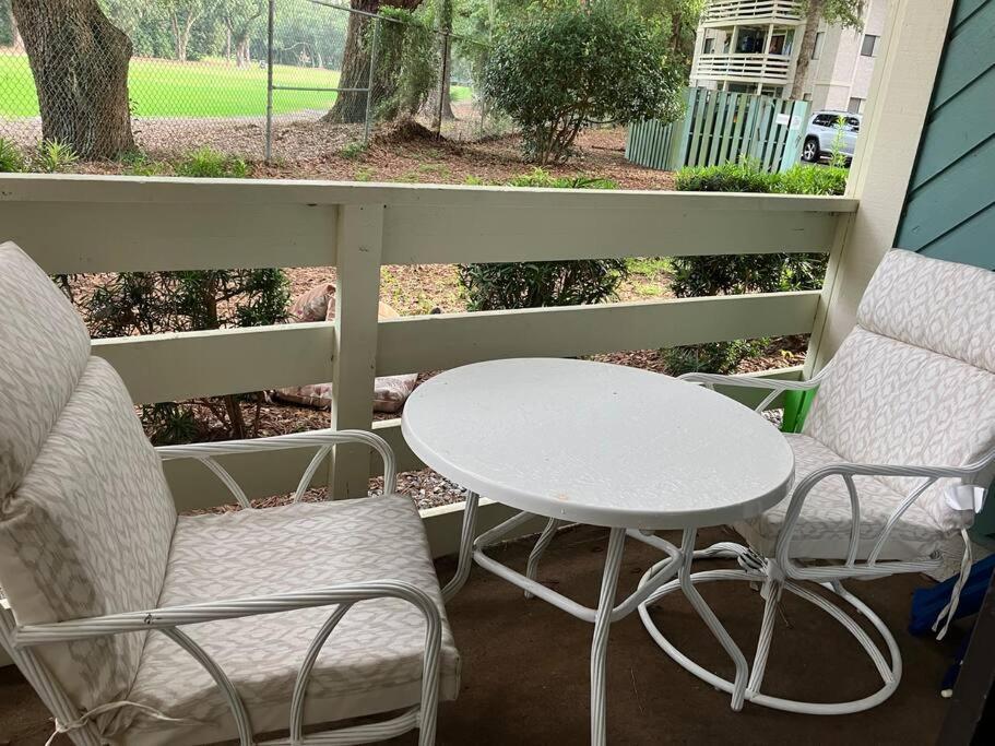 Cute 2 Bedroom, 2 Bath Condo At Folly Field Beach Hilton Head Island Zewnętrze zdjęcie