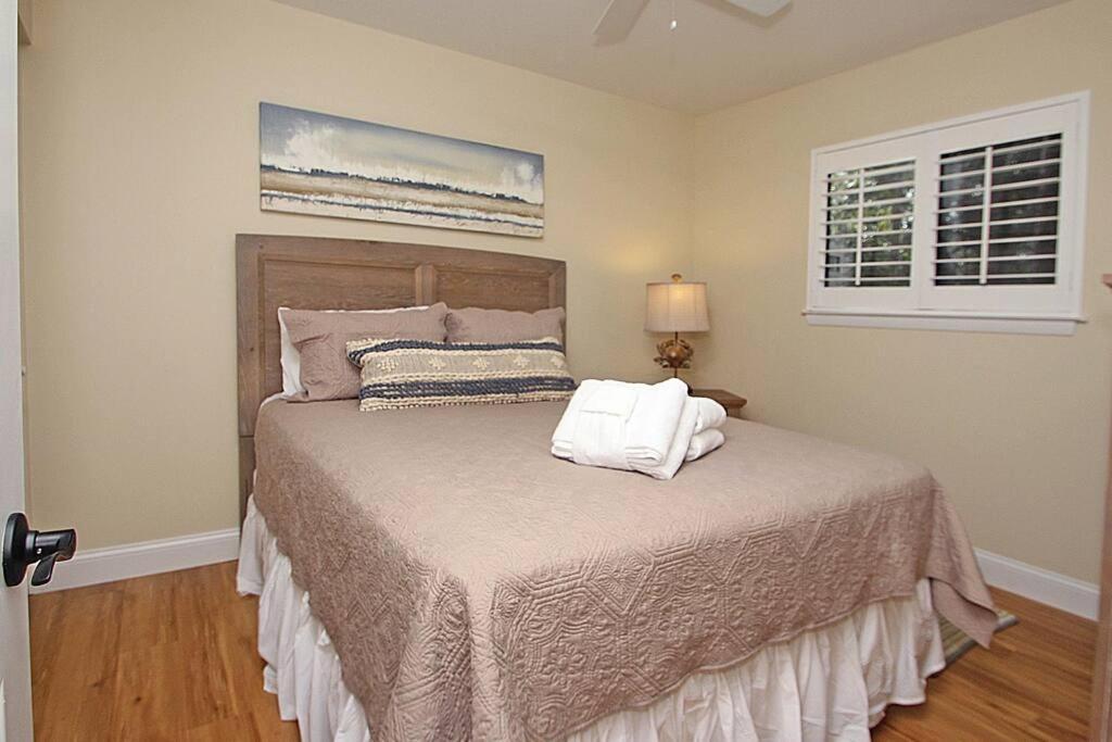 Cute 2 Bedroom, 2 Bath Condo At Folly Field Beach Hilton Head Island Zewnętrze zdjęcie
