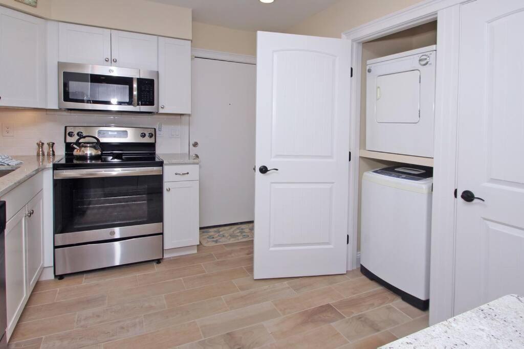 Cute 2 Bedroom, 2 Bath Condo At Folly Field Beach Hilton Head Island Zewnętrze zdjęcie