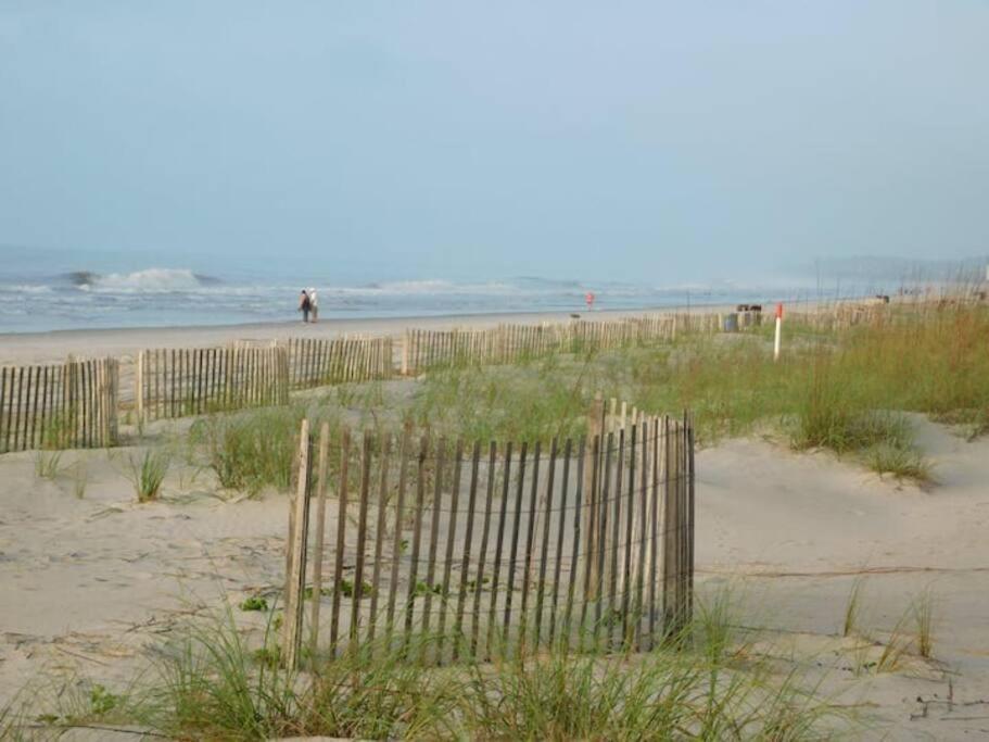 Cute 2 Bedroom, 2 Bath Condo At Folly Field Beach Hilton Head Island Zewnętrze zdjęcie