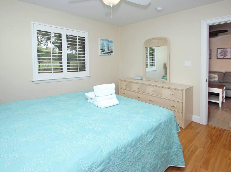 Cute 2 Bedroom, 2 Bath Condo At Folly Field Beach Hilton Head Island Zewnętrze zdjęcie